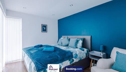 Lux Stay at Buckley 4BR Sleeps-10 7 Beds - Foto 1