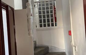 LARGE SELF CATERING HOUSE WITH WiFi CLOSE TO TRANSPORTS - Photo 16