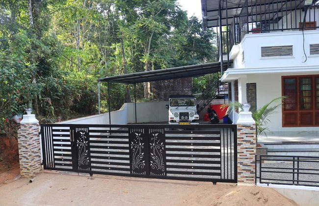 Half Moon - Photo 13