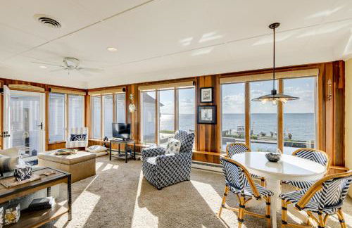 Pool and Stunning Water Views Kent Island Home! - Foto 3