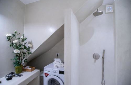 Deluxe Maisonette With Private Jacuzzi - Photo 47