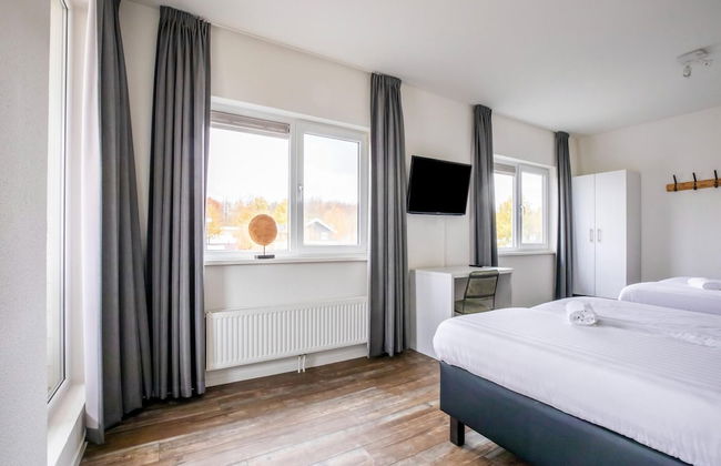 Brand new Luxury Villa on a Small-scale Park With its own Jetty - Photo 12