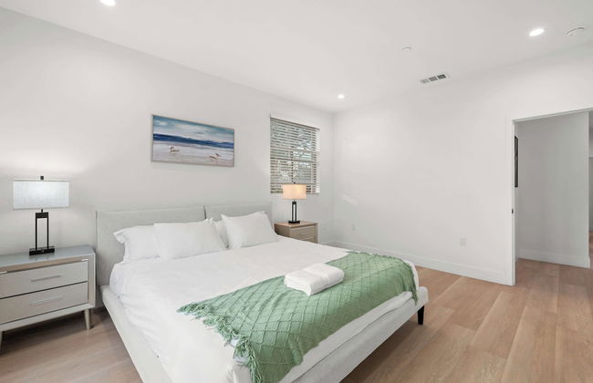 Not Affected by the Fire/modern 5BR Home With Parking, Near LA Attractions #4 - Foto 23