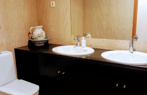 Braga Exclusive flat with pool - Foto 25