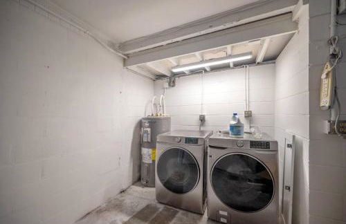 Contemporary Oaks | Heated Pool + Screened Lanai - Foto 37