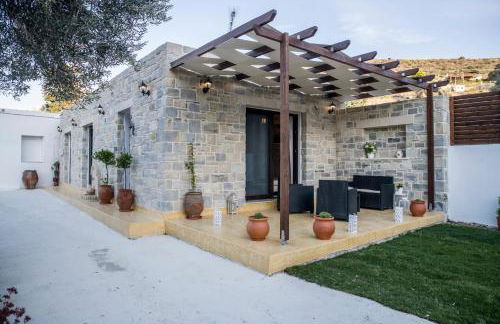 Villa Mira - Photo 1