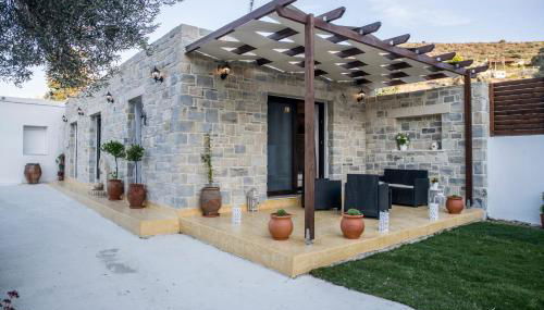 Villa Mira - Photo 1