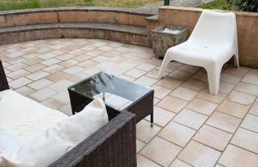 Studio with Garden - Foto 10