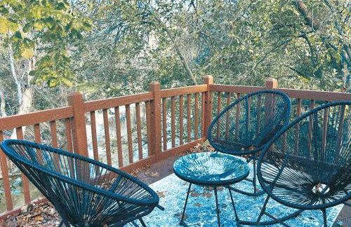 Garland Treehouse Villa: Patio Feasts & Creekside by Vacation Your way - Foto 51