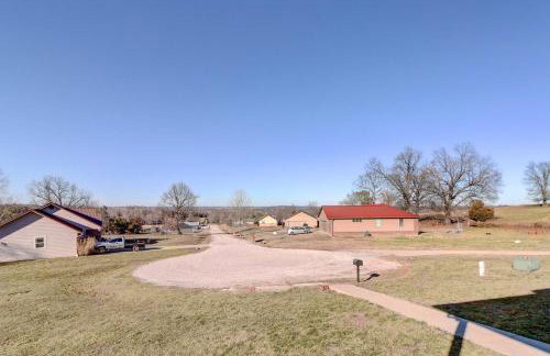 Spacious Farmhouse Near Hikes and Waterfalls - Foto 37