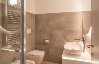 Suite at the Tower - 20 minutes from Milan and Como, 10 minutes from Monza - Foto 30