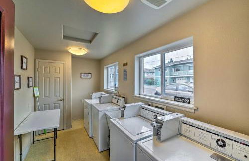 Central Apt Private Fireplace and Patio Access - Foto 21