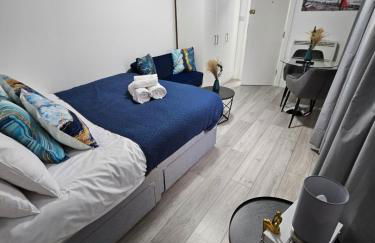 Cozy Ground-Floor Studio, Excellent City Access - Photo 5