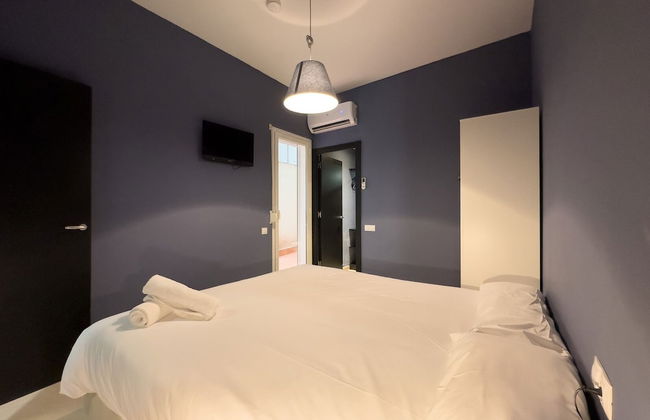 AinB Barcelona Sants Apartments - Photo 10