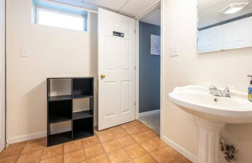 Charming Modern Farmhouse Retreat - Foto 22