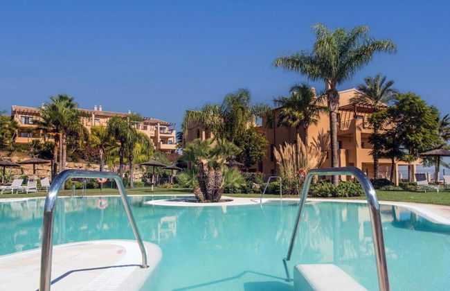 Apartment Sleeps 6 With Private Garden - Photo 19