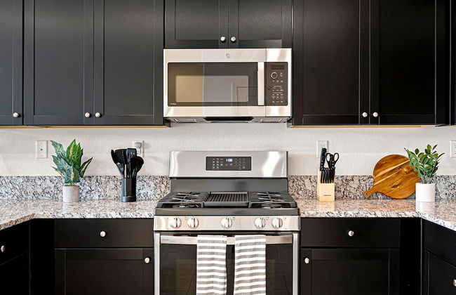 Stylish Sleek 4BR Nevada Home Near Downtown Reno - Foto 18