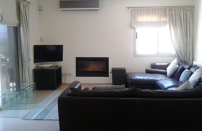 Idyllic 3 Bed Villa With Stunning Views - Foto 7