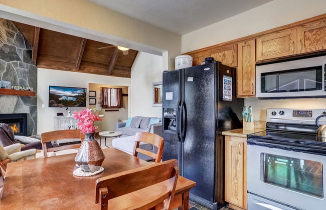 Cold Creek Chalet - Hot tub & Movie Room - Foto 31