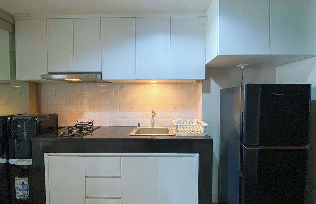 Homey and Good Studio at H Residence Apartment - Foto 6