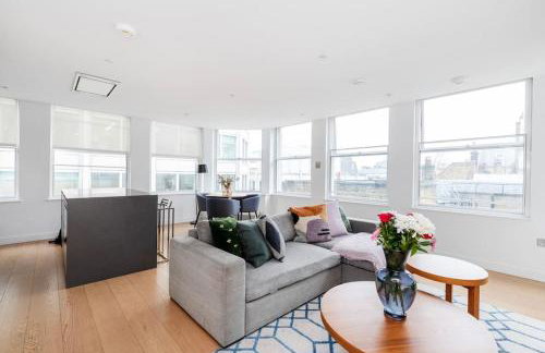 Perfect One Bed in Green Park Station - Photo 20