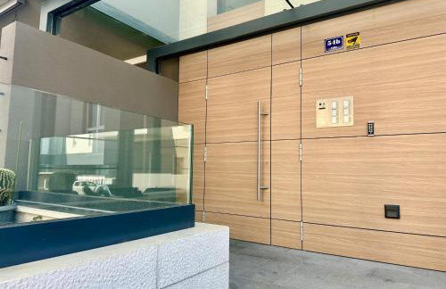 Sofi - modern with private garage - Photo 21