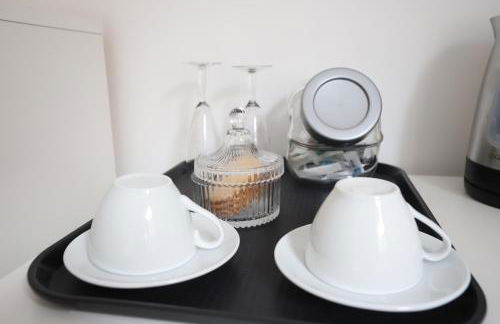 Spacious 3-Story Retreat with Rooftop Terrace and Modern Amenities - Foto 57