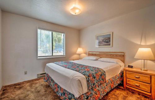 Smith River Vintage Cabin Oceanfront Deck and Views - Foto 13