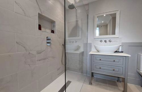 Luxury Victorian Hayloft barn self contained - Photo 22