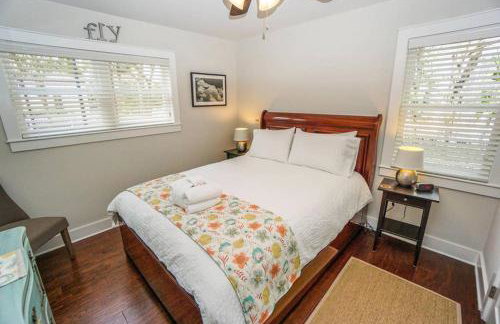 Beautiful, Modern Getaway in Historic Downtown Beaufort - Foto 2