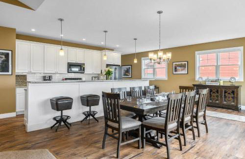 Golf in Luxury - 4BDR Home on Agaming Golf Course - by Torch Lake - Foto 11