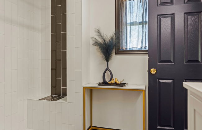 For Lake Sake by Avantstay Lakefront Hot Tub View - Photo 40