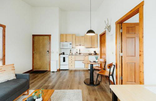 Mt Merritt Suite Logan Health Nearby - Photo 5