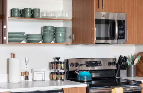 NEW HAPPY TRAIL 2BR CONDO CLOSE TO DOWNTOWN - Foto 13