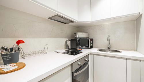 Cozy Renovated Studio - Cannes Meynadier - Foto 5, stove, toaster