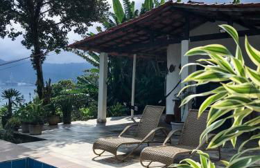 Casa com Piscina, Vista e Acesso ao Mar - Foto 2