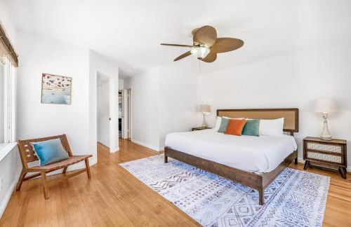 2BR-2 mins to Ocean-Sleeps 8-Pets - Photo 3