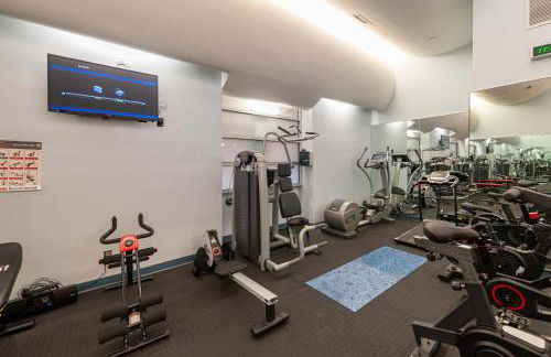 Stylish 1BR Apartment in the Heart of the City with Gym - Foto 23
