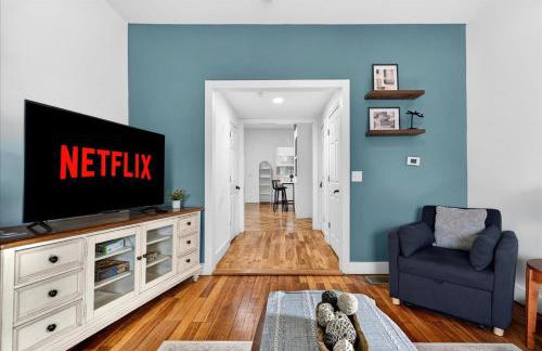 Cozy 2-Floor Home 5BR 3BA 2 Kitchens Backyard - Foto 15