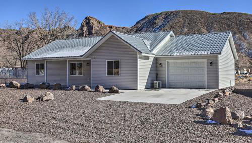 Caliente Home with Covered Patio, Mtn Views! - Foto 3