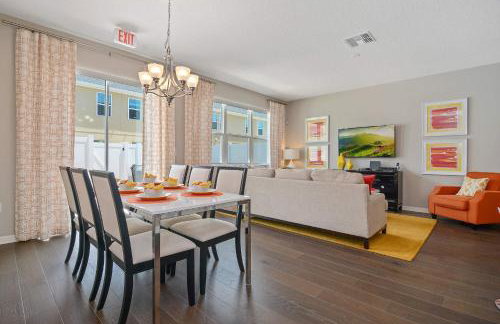 Stunning 4Bd Sleeps9 w Jacuzzi Close to Disney Compass Bay 5113 - Foto 17