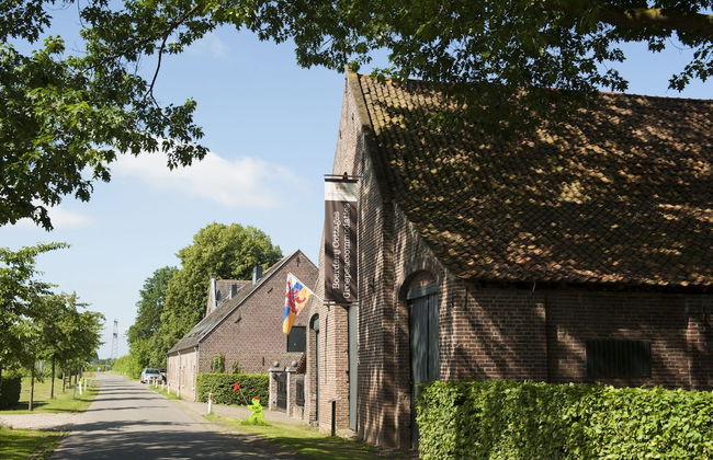 Holiday Home in Baarlo With Hot Tub - Photo 43