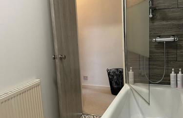 1 Bed Apartment Marple with Work Space - Foto 22