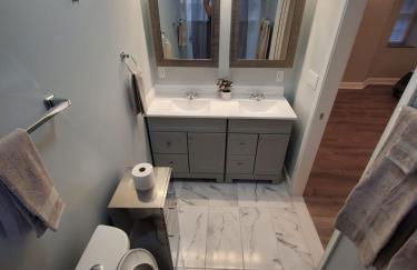 Susu's-I-Luxurious 2 Bedroom 2 Bath Apartment - Foto 23