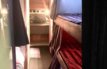 Stay Like a Rock Star Tour Bus in Durham NC - Foto 23