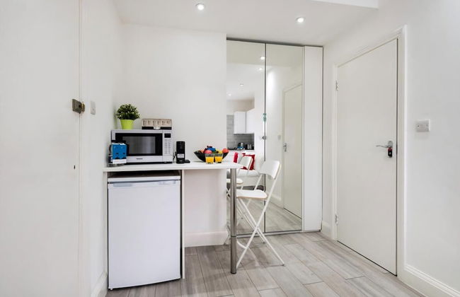 The Armadale Road Residence II - Photo 13