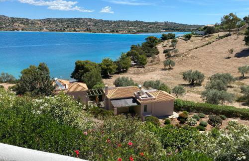 RETREAT VILLA BY THE SEA WITH POOL IN PORTO HELI - Foto 3
