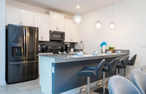 Gorgeous 4 Bd w Pool at Storey Lake Resort 4277 - Photo 32