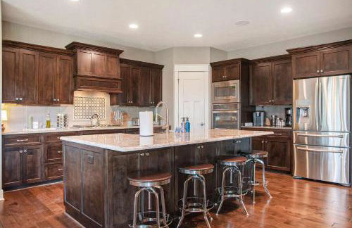 Luxury Stay with Golf Simulator and 3 King Bedrooms - Foto 15