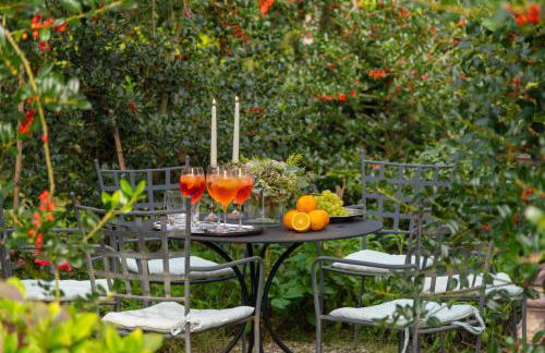 Villa Coccinelle, A secret sweet idyllic retreat for 2 couples with private pool & air conditioning - Foto 35